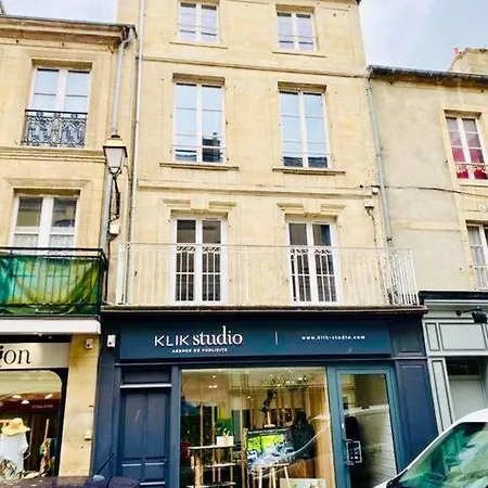Apartment Center 3 *