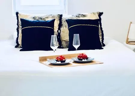 Center 3 Apartment
